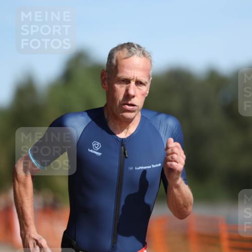 07.09.2025 - 19. Norderstedt Triathlon Michael Strokosch http://msf.ph/oto/8798182 07.09.2025 11:57:31 Laufen 837, 1153 meine-sportfotos.de
