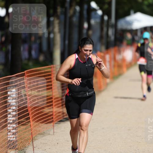 07.09.2025 - 19. Norderstedt Triathlon Michael Strokosch http://msf.ph/oto/8798309 07.09.2025 12:25:13 Laufen 299, 1367, 1380 meine-sportfotos.de