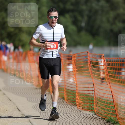 07.09.2025 - 19. Norderstedt Triathlon Michael Strokosch http://msf.ph/oto/8798325 07.09.2025 11:57:51 Laufen 300, 1179, 1186, 1211 meine-sportfotos.de