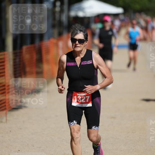 07.09.2025 - 19. Norderstedt Triathlon Michael Strokosch http://msf.ph/oto/8798437 07.09.2025 12:25:25 Laufen 136, 727, 1327 meine-sportfotos.de