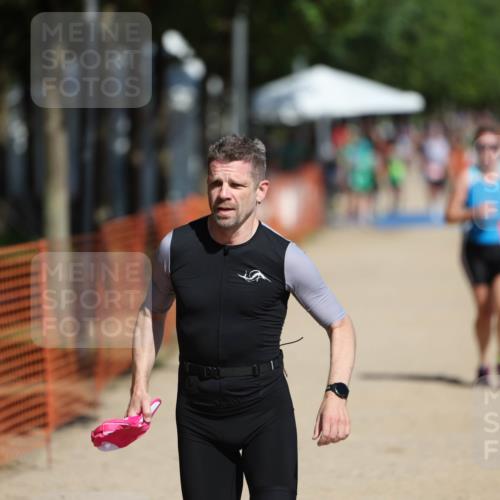 07.09.2025 - 19. Norderstedt Triathlon Michael Strokosch http://msf.ph/oto/8798481 07.09.2025 12:25:31 Laufen 136, 727, 793 meine-sportfotos.de