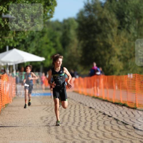 07.09.2025 - 19. Norderstedt Triathlon Michael Strokosch http://msf.ph/oto/8798547 07.09.2025 09:11:32 Laufen 1 meine-sportfotos.de