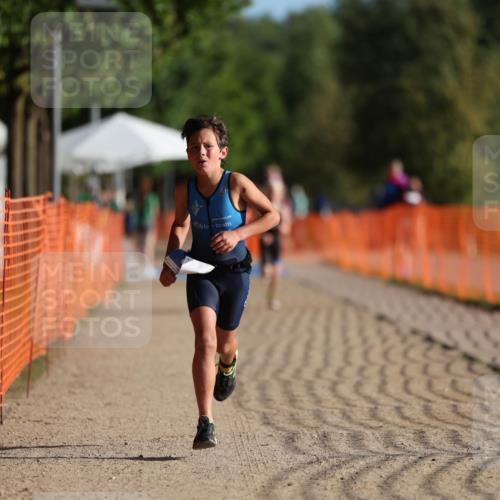 07.09.2025 - 19. Norderstedt Triathlon Michael Strokosch http://msf.ph/oto/8798642 07.09.2025 09:11:38 Laufen 1, 53 meine-sportfotos.de