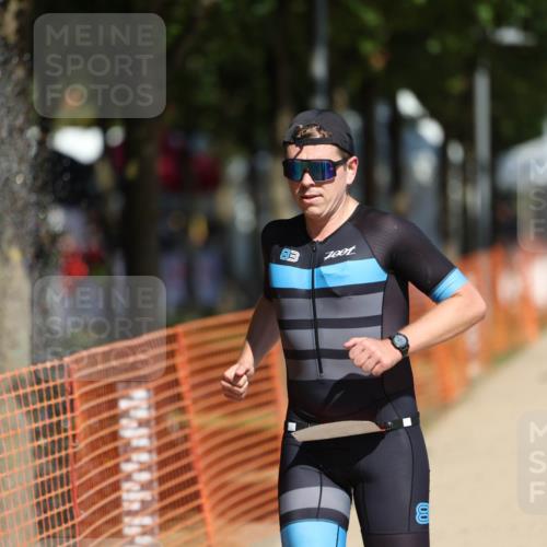 07.09.2025 - 19. Norderstedt Triathlon Michael Strokosch http://msf.ph/oto/8798646 07.09.2025 12:25:51 Laufen 699, 824, 1378 meine-sportfotos.de