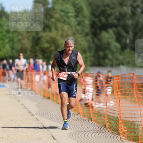 07.09.2025 - 19. Norderstedt Triathlon Michael Strokosch http://msf.ph/oto/8798697 07.09.2025 11:58:16 Laufen 1279 meine-sportfotos.de
