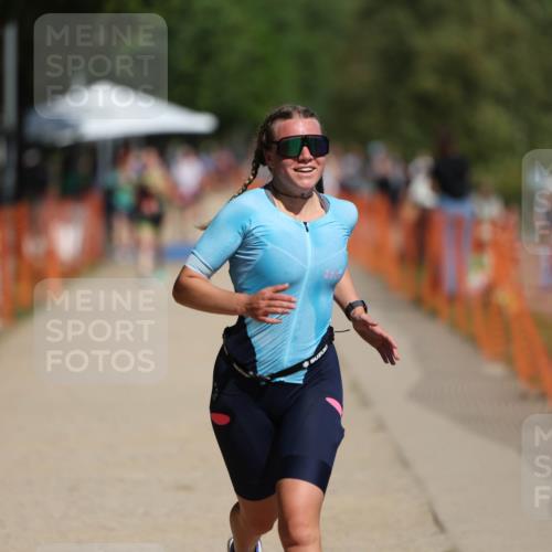 07.09.2025 - 19. Norderstedt Triathlon Michael Strokosch http://msf.ph/oto/8798726 07.09.2025 12:25:59 Laufen 699 meine-sportfotos.de