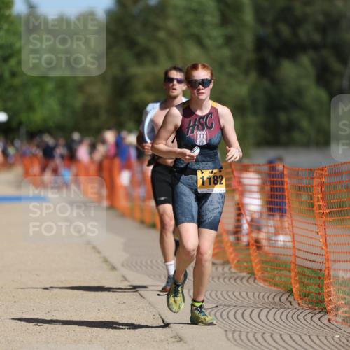07.09.2025 - 19. Norderstedt Triathlon Michael Strokosch http://msf.ph/oto/8798765 07.09.2025 11:58:24 Laufen 185, 1172, 1182, 1279 meine-sportfotos.de