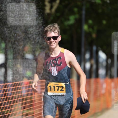 07.09.2025 - 19. Norderstedt Triathlon Michael Strokosch http://msf.ph/oto/8798879 07.09.2025 11:58:30 Laufen 185, 1172, 1182 meine-sportfotos.de