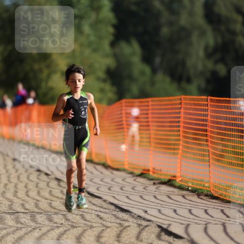 07.09.2025 - 19. Norderstedt Triathlon Michael Strokosch http://msf.ph/oto/8798985 07.09.2025 09:11:58 Laufen 44 meine-sportfotos.de