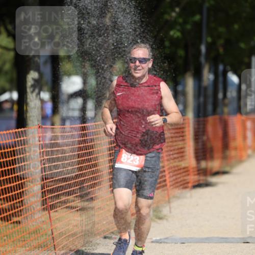 07.09.2025 - 19. Norderstedt Triathlon Michael Strokosch http://msf.ph/oto/8799052 07.09.2025 12:28:54 Laufen 184, 267, 823, 1358 meine-sportfotos.de