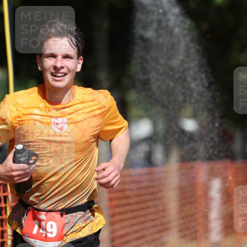 07.09.2025 - 19. Norderstedt Triathlon Michael Strokosch http://msf.ph/oto/8799346 07.09.2025 12:29:08 Laufen 149 meine-sportfotos.de