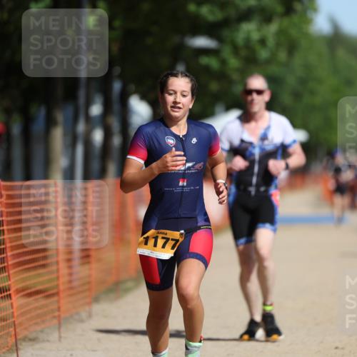 07.09.2025 - 19. Norderstedt Triathlon Michael Strokosch http://msf.ph/oto/8799367 07.09.2025 11:59:35 Laufen 296, 1177, 1383 meine-sportfotos.de