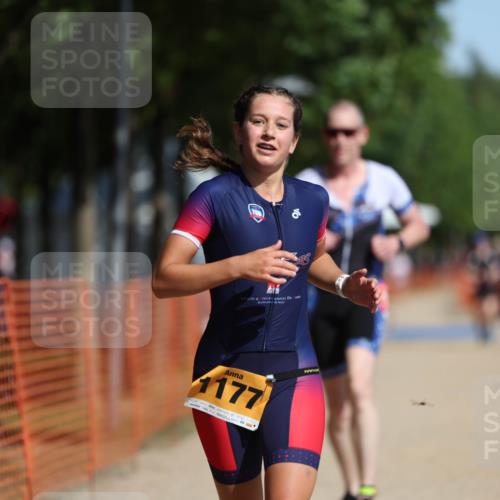 07.09.2025 - 19. Norderstedt Triathlon Michael Strokosch http://msf.ph/oto/8799387 07.09.2025 11:59:36 Laufen 296, 1177, 1383 meine-sportfotos.de
