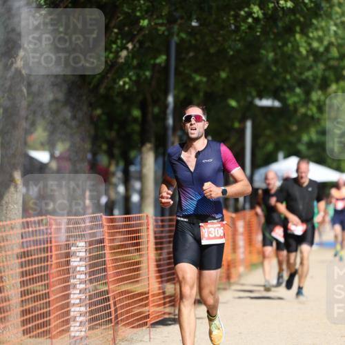 07.09.2025 - 19. Norderstedt Triathlon Michael Strokosch http://msf.ph/oto/8799410 07.09.2025 12:29:16 Laufen 818, 835, 1217, 1306, 1379 meine-sportfotos.de