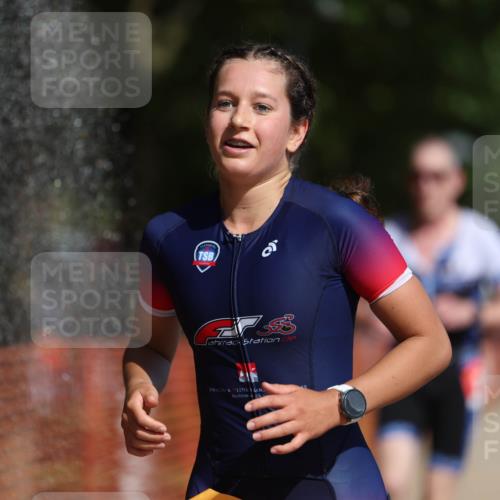 07.09.2025 - 19. Norderstedt Triathlon Michael Strokosch http://msf.ph/oto/8799426 07.09.2025 11:59:37 Laufen 296, 1177, 1383 meine-sportfotos.de