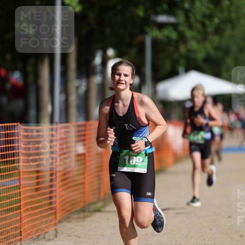 07.09.2025 - 19. Norderstedt Triathlon Michael Strokosch http://msf.ph/oto/8799505 07.09.2025 10:56:05 Laufen 109, 114, 668 meine-sportfotos.de