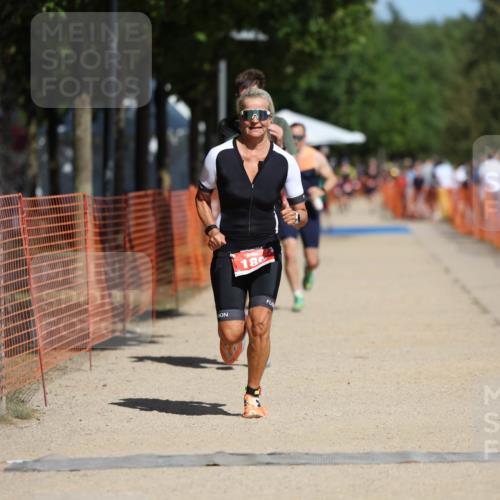 07.09.2025 - 19. Norderstedt Triathlon Michael Strokosch http://msf.ph/oto/8799753 07.09.2025 12:29:34 Laufen 186, 791, 802, 1350, 1351 meine-sportfotos.de