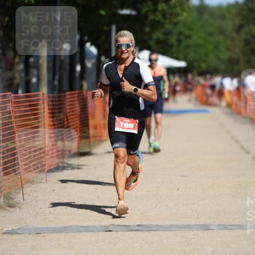 07.09.2025 - 19. Norderstedt Triathlon Michael Strokosch http://msf.ph/oto/8799759 07.09.2025 12:29:34 Laufen 186, 791, 802, 1350, 1351 meine-sportfotos.de