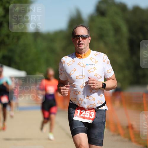 07.09.2025 - 19. Norderstedt Triathlon Michael Strokosch http://msf.ph/oto/8799785 07.09.2025 12:00:19 Laufen 714, 749, 1253 meine-sportfotos.de