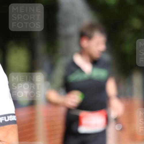 07.09.2025 - 19. Norderstedt Triathlon Michael Strokosch http://msf.ph/oto/8799833 07.09.2025 12:29:37 Laufen 186, 802, 1350, 1351 meine-sportfotos.de