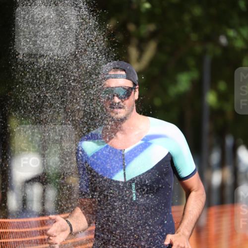 07.09.2025 - 19. Norderstedt Triathlon Michael Strokosch http://msf.ph/oto/8799913 07.09.2025 12:00:26 Laufen 714, 749, 1184 meine-sportfotos.de