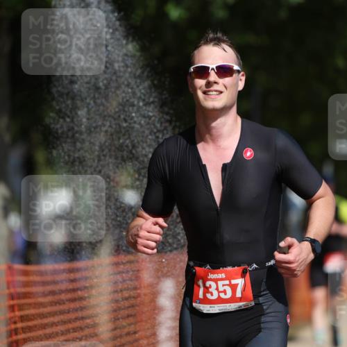 07.09.2025 - 19. Norderstedt Triathlon Michael Strokosch http://msf.ph/oto/8799994 07.09.2025 12:30:00 Laufen 261, 279, 1357 meine-sportfotos.de