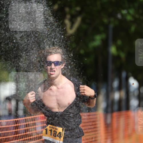 07.09.2025 - 19. Norderstedt Triathlon Michael Strokosch http://msf.ph/oto/8800006 07.09.2025 12:00:30 Laufen 1184 meine-sportfotos.de