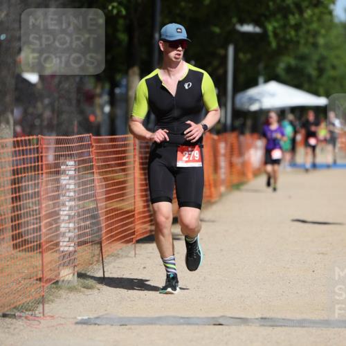 07.09.2025 - 19. Norderstedt Triathlon Michael Strokosch http://msf.ph/oto/8800039 07.09.2025 12:30:03 Laufen 261, 279, 1357 meine-sportfotos.de