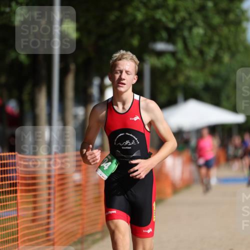 07.09.2025 - 19. Norderstedt Triathlon Michael Strokosch http://msf.ph/oto/8800152 07.09.2025 10:56:51 Laufen 98, 104 meine-sportfotos.de