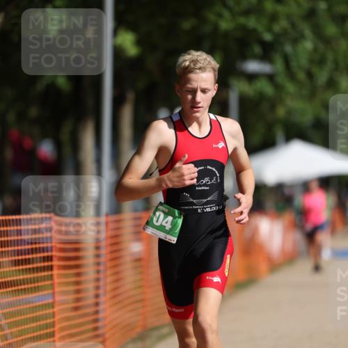07.09.2025 - 19. Norderstedt Triathlon Michael Strokosch http://msf.ph/oto/8800162 07.09.2025 10:56:51 Laufen 98, 104 meine-sportfotos.de