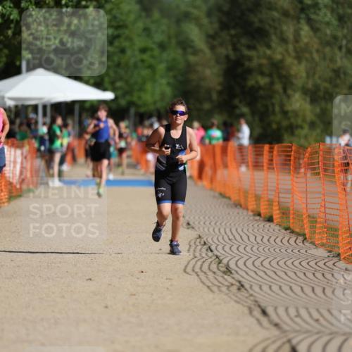 07.09.2025 - 19. Norderstedt Triathlon Michael Strokosch http://msf.ph/oto/8800201 07.09.2025 10:56:59 Laufen 122 meine-sportfotos.de