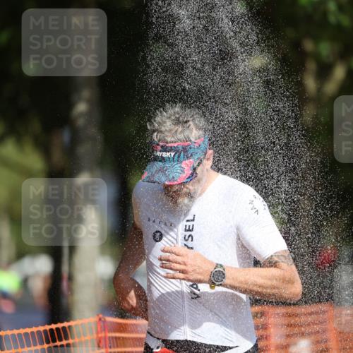 07.09.2025 - 19. Norderstedt Triathlon Michael Strokosch http://msf.ph/oto/8800293 07.09.2025 12:00:55 Laufen 284, 1152 meine-sportfotos.de