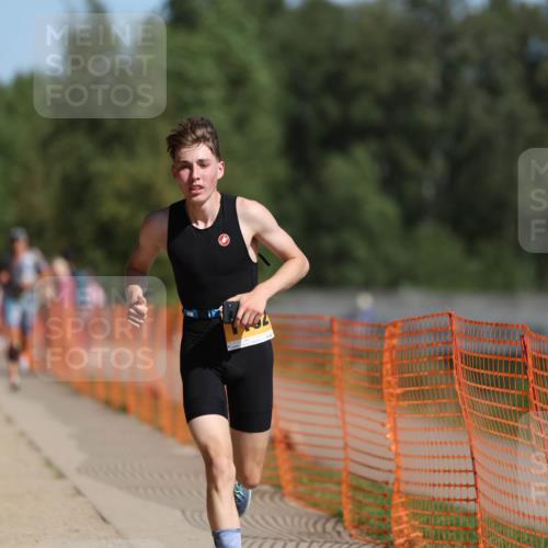 07.09.2025 - 19. Norderstedt Triathlon Michael Strokosch http://msf.ph/oto/8800385 07.09.2025 12:00:59 Laufen 1152 meine-sportfotos.de