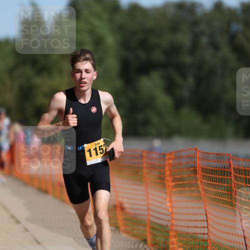 07.09.2025 - 19. Norderstedt Triathlon Michael Strokosch http://msf.ph/oto/8800390 07.09.2025 12:00:59 Laufen 1152 meine-sportfotos.de