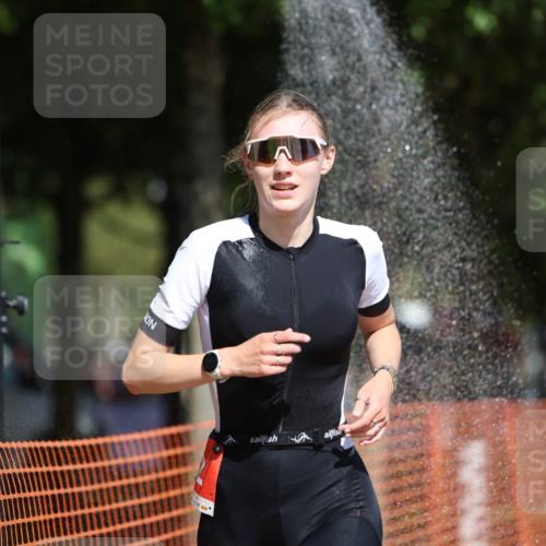 07.09.2025 - 19. Norderstedt Triathlon Michael Strokosch http://msf.ph/oto/8800399 07.09.2025 12:30:21 Laufen 252, 292 meine-sportfotos.de