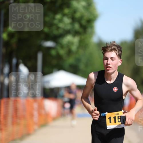 07.09.2025 - 19. Norderstedt Triathlon Michael Strokosch http://msf.ph/oto/8800412 07.09.2025 12:01:00 Laufen 1152, 1156 meine-sportfotos.de