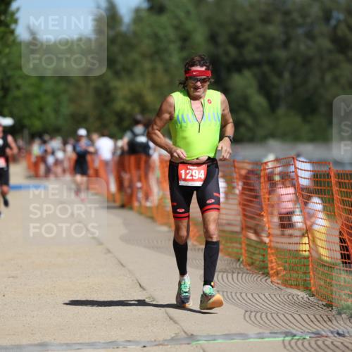 07.09.2025 - 19. Norderstedt Triathlon Michael Strokosch http://msf.ph/oto/8800447 07.09.2025 12:30:30 Laufen 303, 1294 meine-sportfotos.de