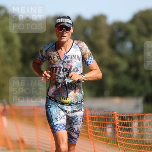 07.09.2025 - 19. Norderstedt Triathlon Michael Strokosch http://msf.ph/oto/8800610 07.09.2025 12:01:10 Laufen 787, 796, 1156 meine-sportfotos.de