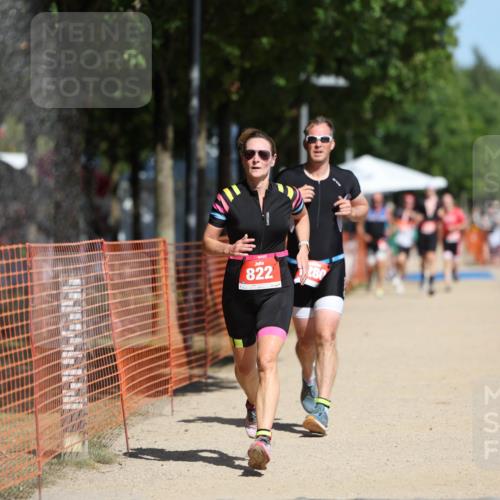 07.09.2025 - 19. Norderstedt Triathlon Michael Strokosch http://msf.ph/oto/8800633 07.09.2025 12:30:44 Laufen 703, 822, 1280, 1343 meine-sportfotos.de