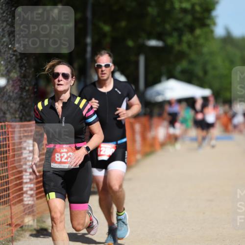 07.09.2025 - 19. Norderstedt Triathlon Michael Strokosch http://msf.ph/oto/8800655 07.09.2025 12:30:45 Laufen 703, 822, 1280, 1343 meine-sportfotos.de