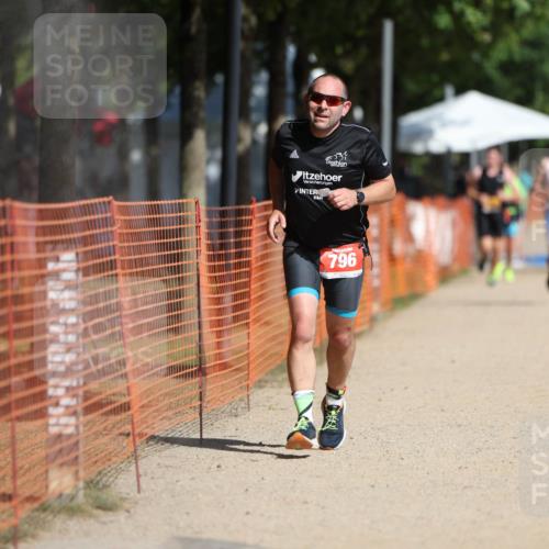 07.09.2025 - 19. Norderstedt Triathlon Michael Strokosch http://msf.ph/oto/8800671 07.09.2025 12:01:14 Laufen 787, 796 meine-sportfotos.de