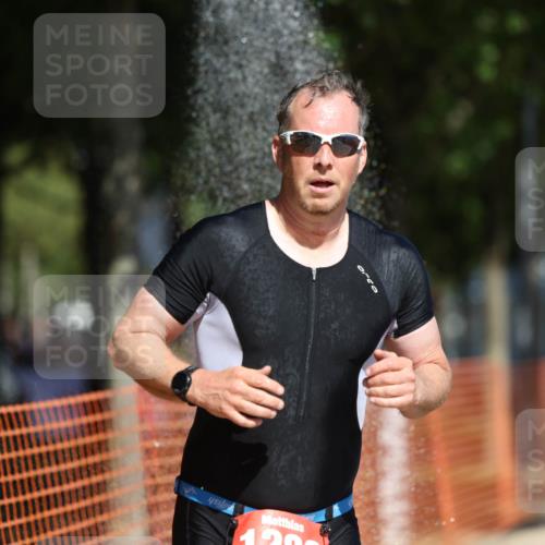 07.09.2025 - 19. Norderstedt Triathlon Michael Strokosch http://msf.ph/oto/8800697 07.09.2025 12:30:48 Laufen 822, 1280 meine-sportfotos.de
