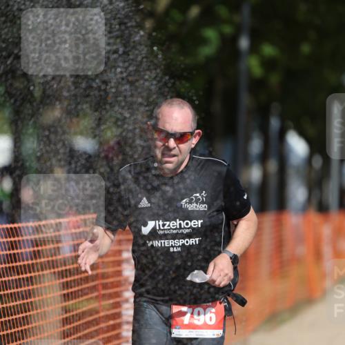 07.09.2025 - 19. Norderstedt Triathlon Michael Strokosch http://msf.ph/oto/8800729 07.09.2025 12:01:18 Laufen 796, 1348 meine-sportfotos.de