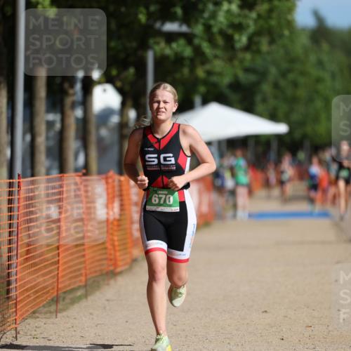 07.09.2025 - 19. Norderstedt Triathlon Michael Strokosch http://msf.ph/oto/8800900 07.09.2025 10:57:51 Laufen 60, 108, 115, 638, 670 meine-sportfotos.de