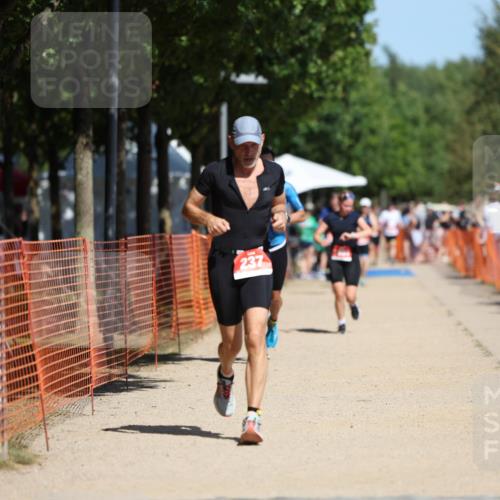 07.09.2025 - 19. Norderstedt Triathlon Michael Strokosch http://msf.ph/oto/8800952 07.09.2025 12:31:17 Laufen 215, 237, 1361 meine-sportfotos.de