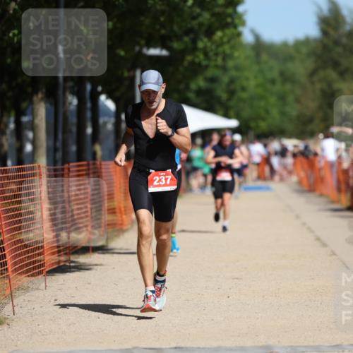 07.09.2025 - 19. Norderstedt Triathlon Michael Strokosch http://msf.ph/oto/8800959 07.09.2025 12:31:17 Laufen 215, 237, 1361 meine-sportfotos.de
