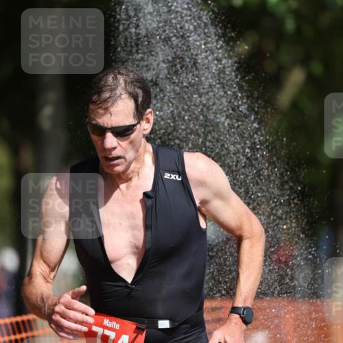 07.09.2025 - 19. Norderstedt Triathlon Michael Strokosch http://msf.ph/oto/8801127 07.09.2025 12:01:37 Laufen 148, 774, 1178, 1301, 1334 meine-sportfotos.de