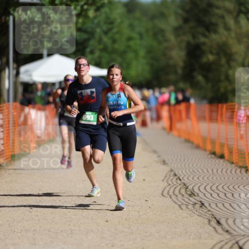07.09.2025 - 19. Norderstedt Triathlon Michael Strokosch http://msf.ph/oto/8801135 07.09.2025 10:58:08 Laufen 57, 59, 643, 666, 693 meine-sportfotos.de