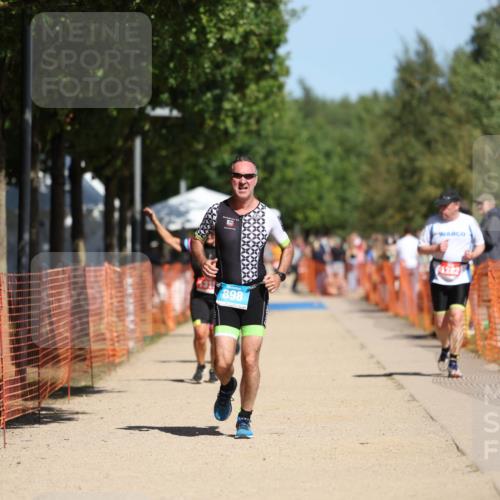 07.09.2025 - 19. Norderstedt Triathlon Michael Strokosch http://msf.ph/oto/8801194 07.09.2025 12:31:42 Laufen 898, 1315 meine-sportfotos.de
