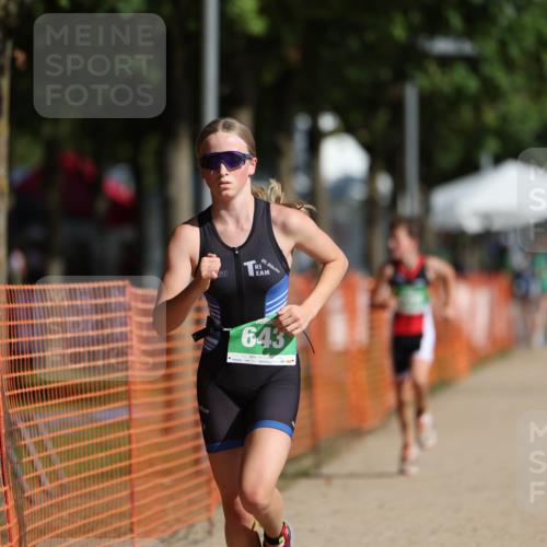 07.09.2025 - 19. Norderstedt Triathlon Michael Strokosch http://msf.ph/oto/8801253 07.09.2025 10:58:14 Laufen 57, 129, 643, 693 meine-sportfotos.de